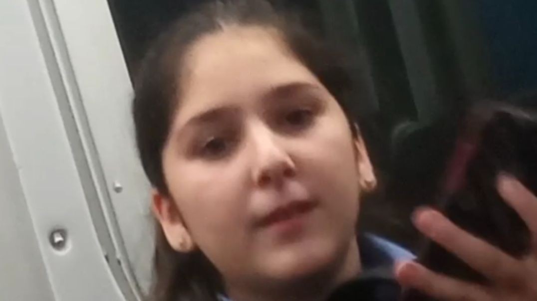 ⁣Hi Mom Cock in Front