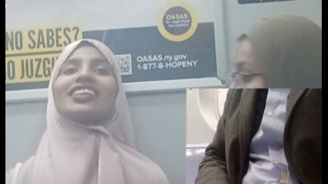 ⁣2 Toothy  Muslim Ladies