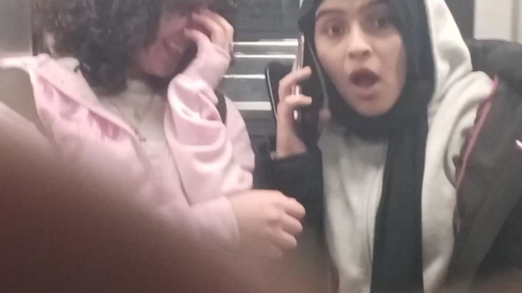 ⁣4 Girls Gigly with Cock Print