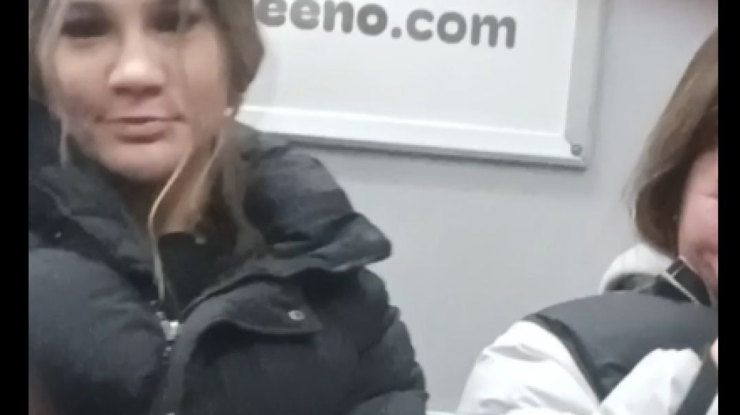 ⁣Botox Girl Enjoys Cock Print